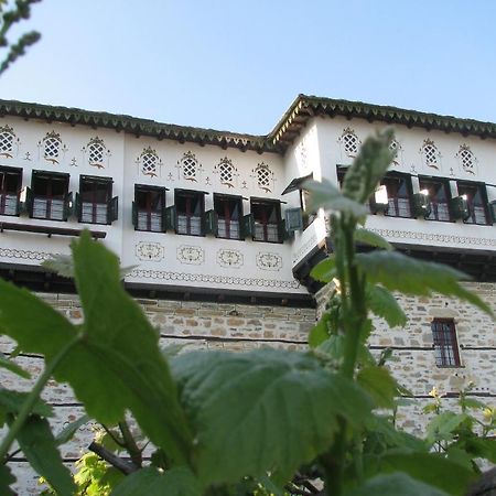 Glorious Peleys Castle Hotel Vyzitsa Exterior photo